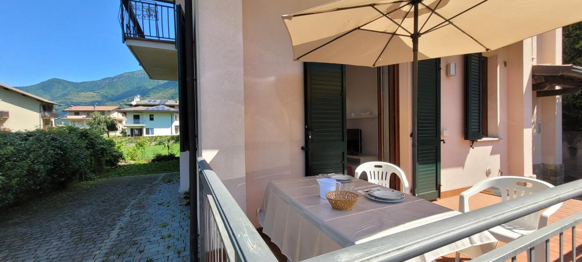Ferienwohnung Terrazza Fucinetta Introbio Exterior foto