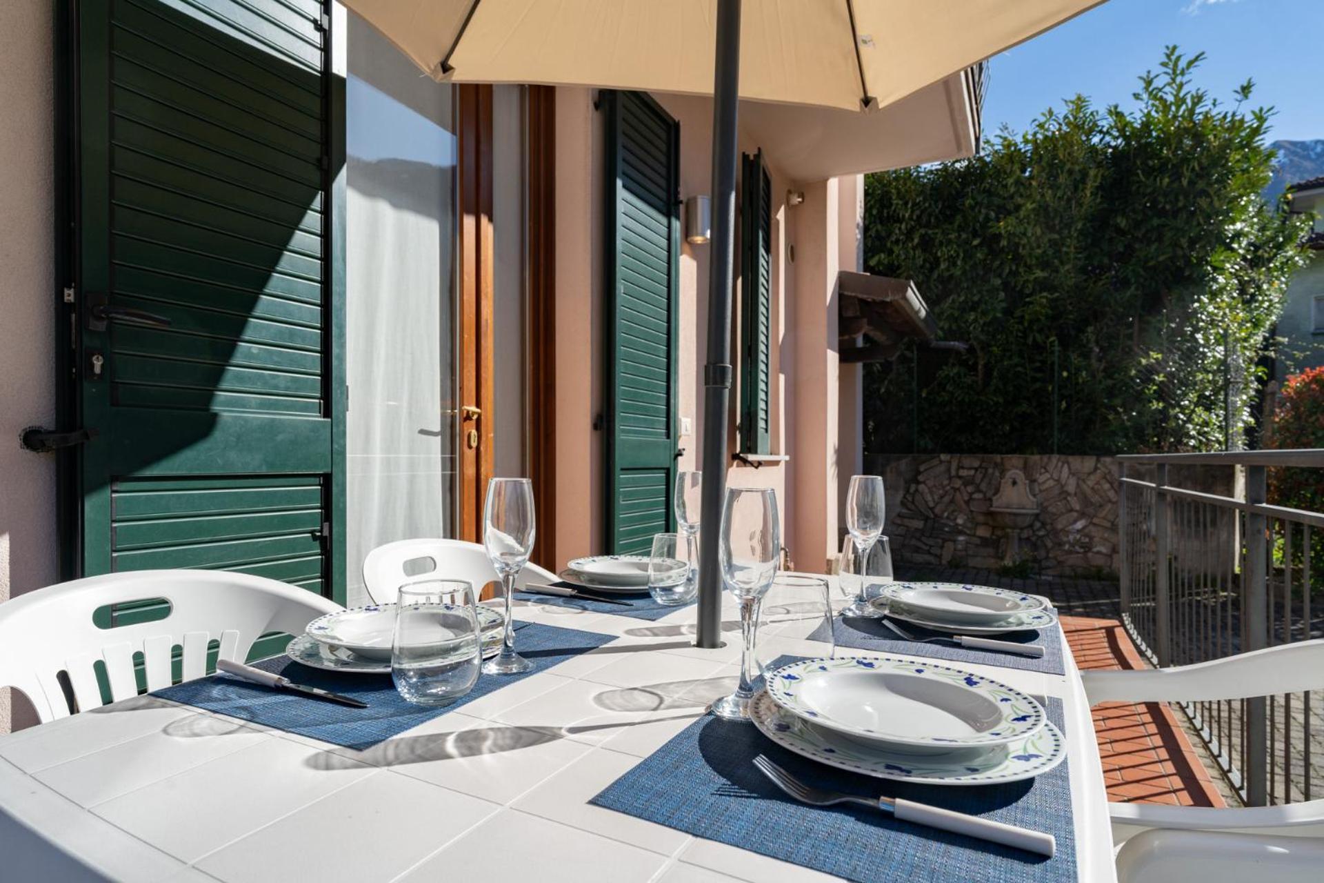 Ferienwohnung Terrazza Fucinetta Introbio Exterior foto